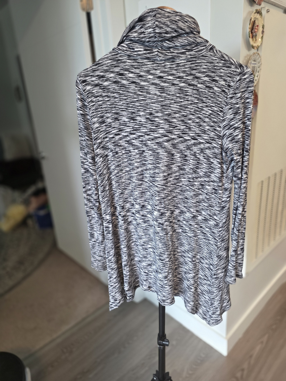 Cable&Gauge Cowl Neck Women’s Sweater - Black & White - Picture 3 of 5